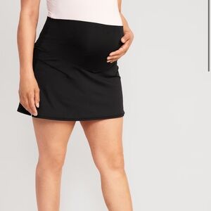 Old Navy Maternity Rollover-Waist PowerSoft Skort Black